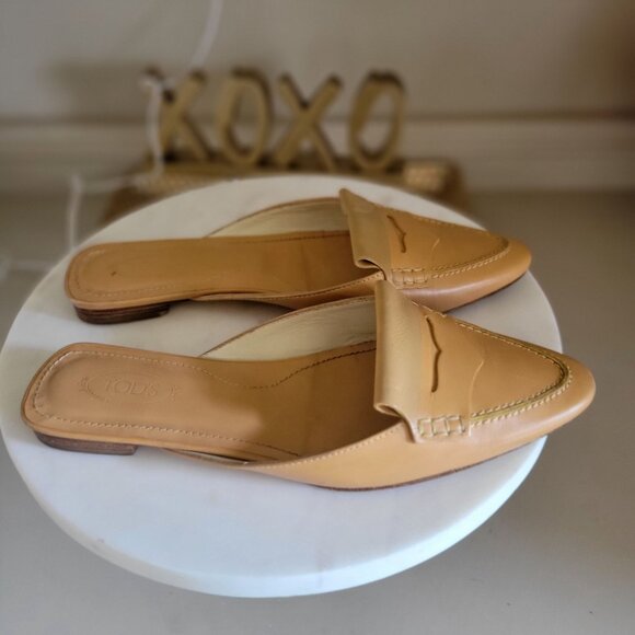 Tod's Tan Leather Mules for Women - Picture 4 of 10